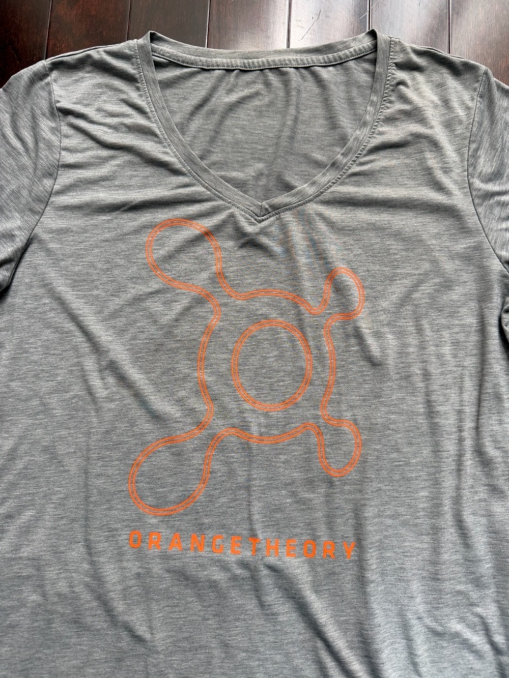 Orange Theory Women's T-Shirt Size L Gray Breathable Light Weight Workout Gym - Picture 2 of 5